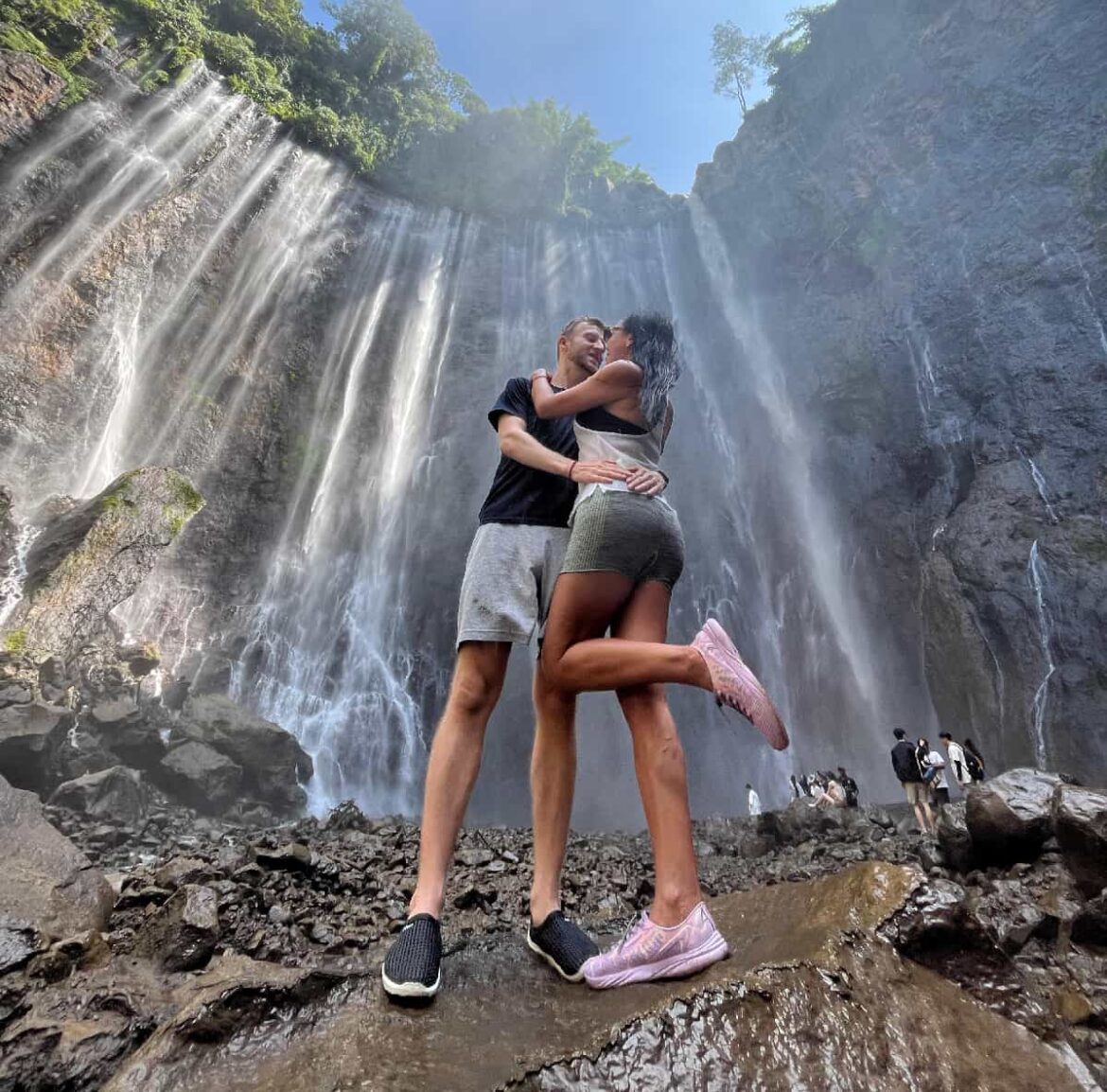 TOURISM TRAVEL 3D2N TUMPAK SEWU WATERFALL BROMO ijen FROM SURABAYA AND MALANG MOUNT BROMO TOUR, BROMO TOURISM TRAVEL, BROMO ECO TOURISM, BROMO SUNRISE TOUR