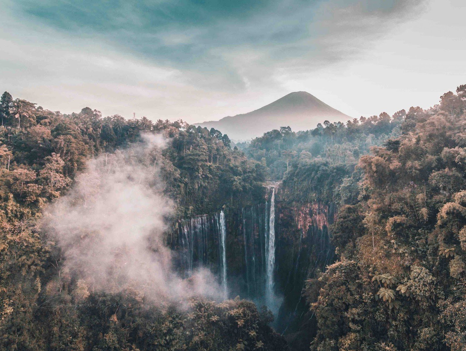 TOURISM TRAVEL 3D2N IJEN TUMPAK SEWU BROMO FROM BALI