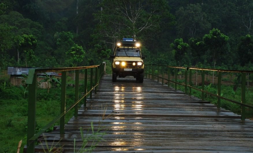 TOURISM TRAVEL 4D3N BROMO IJEN SUKAMADE