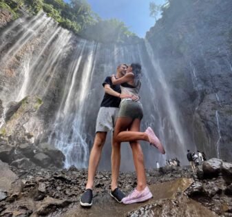 TOURISM TRAVEL 3D2N TUMPAK SEWU WATERFALL BROMO ijen FROM SURABAYA AND MALANG MOUNT BROMO TOUR, BROMO TOURISM TRAVEL, BROMO ECO TOURISM, BROMO SUNRISE TOUR