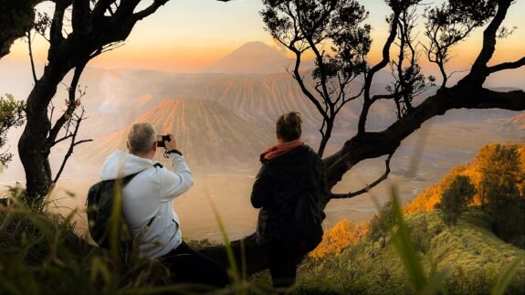 MOUNT BROMO TOUR, BROMO TOURISM TRAVEL, BROMO ECO TOURISM, BROMO SUNRISE TOUR