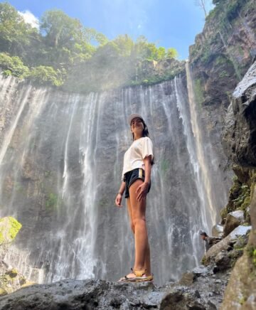 TOURISM TRAVEL 3D2N TUMPAK SEWU WATERFALL BROMO ijen FROM SURABAYA AND MALANG MOUNT BROMO TOUR, BROMO TOURISM TRAVEL, BROMO ECO TOURISM, BROMO SUNRISE TOUR