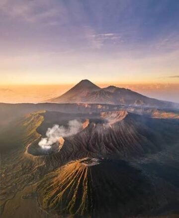 TOURISM TRAVEL 3D2N BROMO IJEN SUKAMADE from surabaya and malang TUMPAK SEWU WATERFALL TOURIST IN JAVA